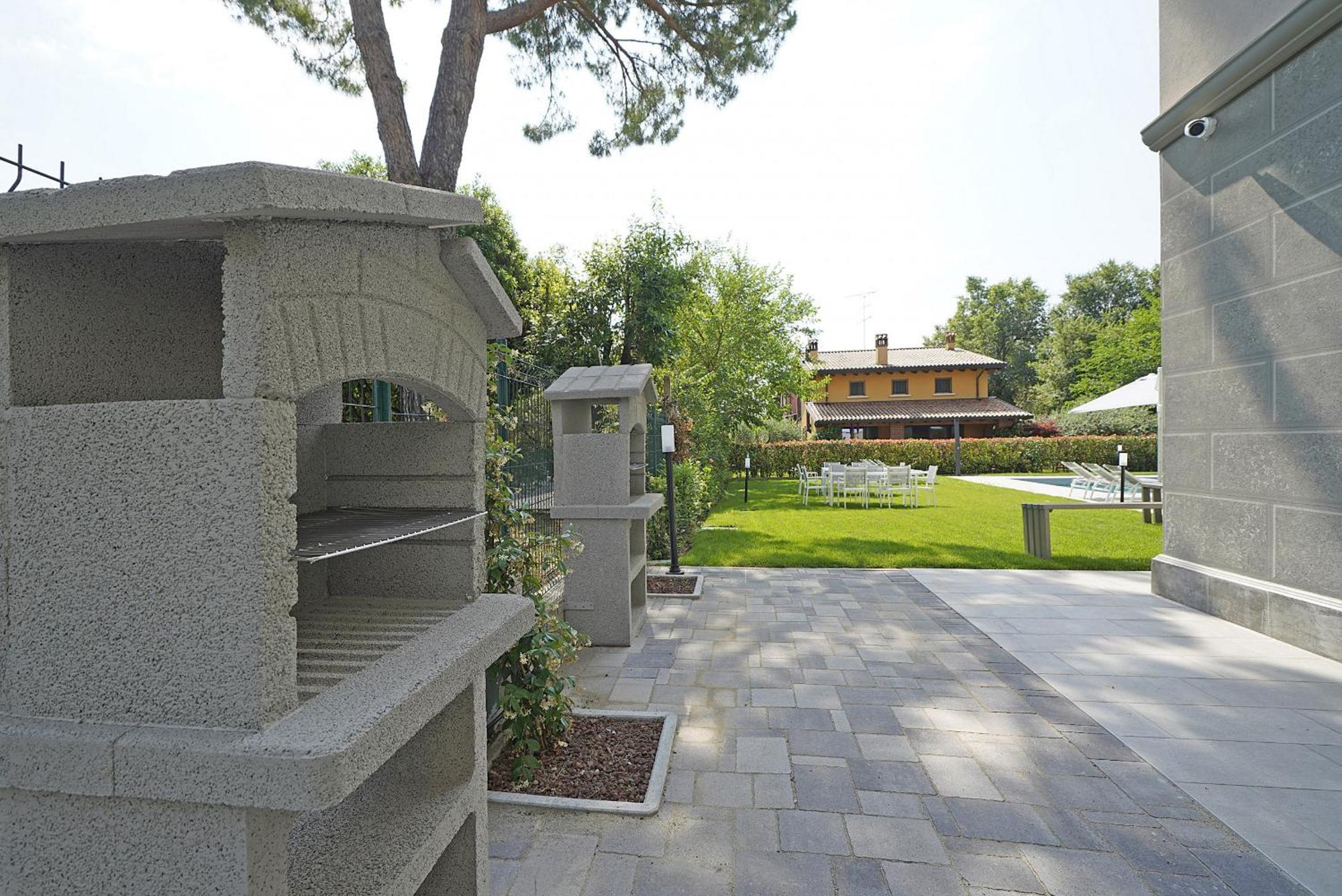 Villa Caterina Apartments By Wonderful Italy Desenzano del Garda Dış mekan fotoğraf