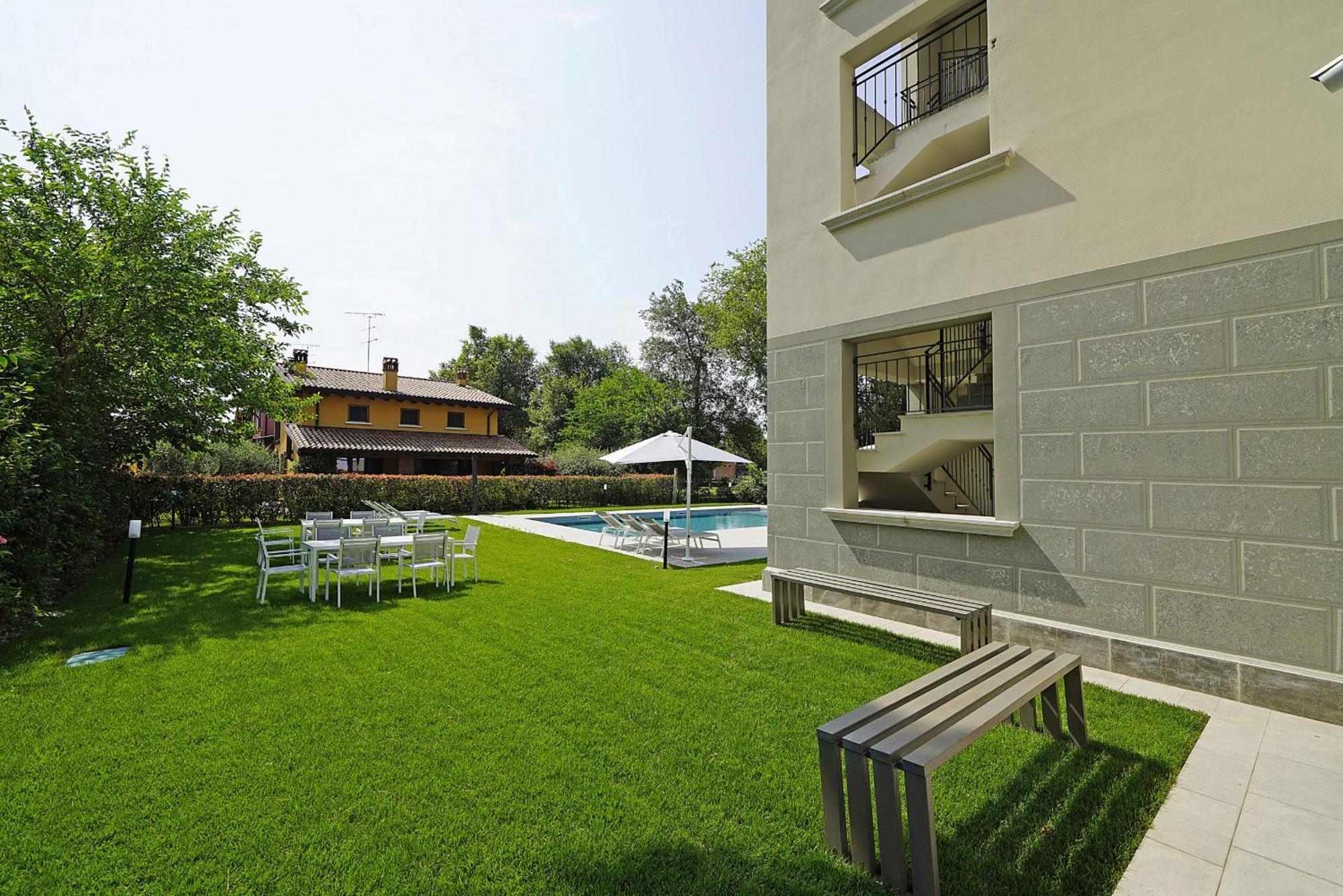 Villa Caterina Apartments By Wonderful Italy Desenzano del Garda Dış mekan fotoğraf